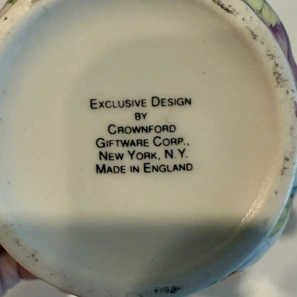 Vintage English Cottage Crownford Giftware Tea Set, Creamer, Covered Sugar Bowl